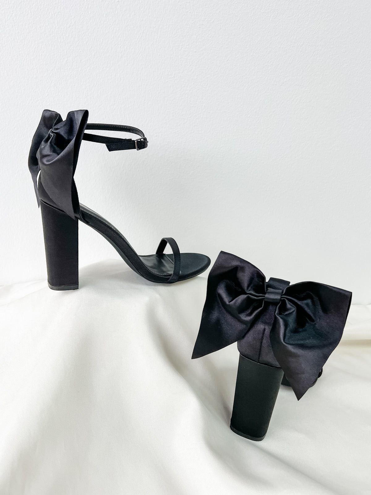 The Athena Bow Heel