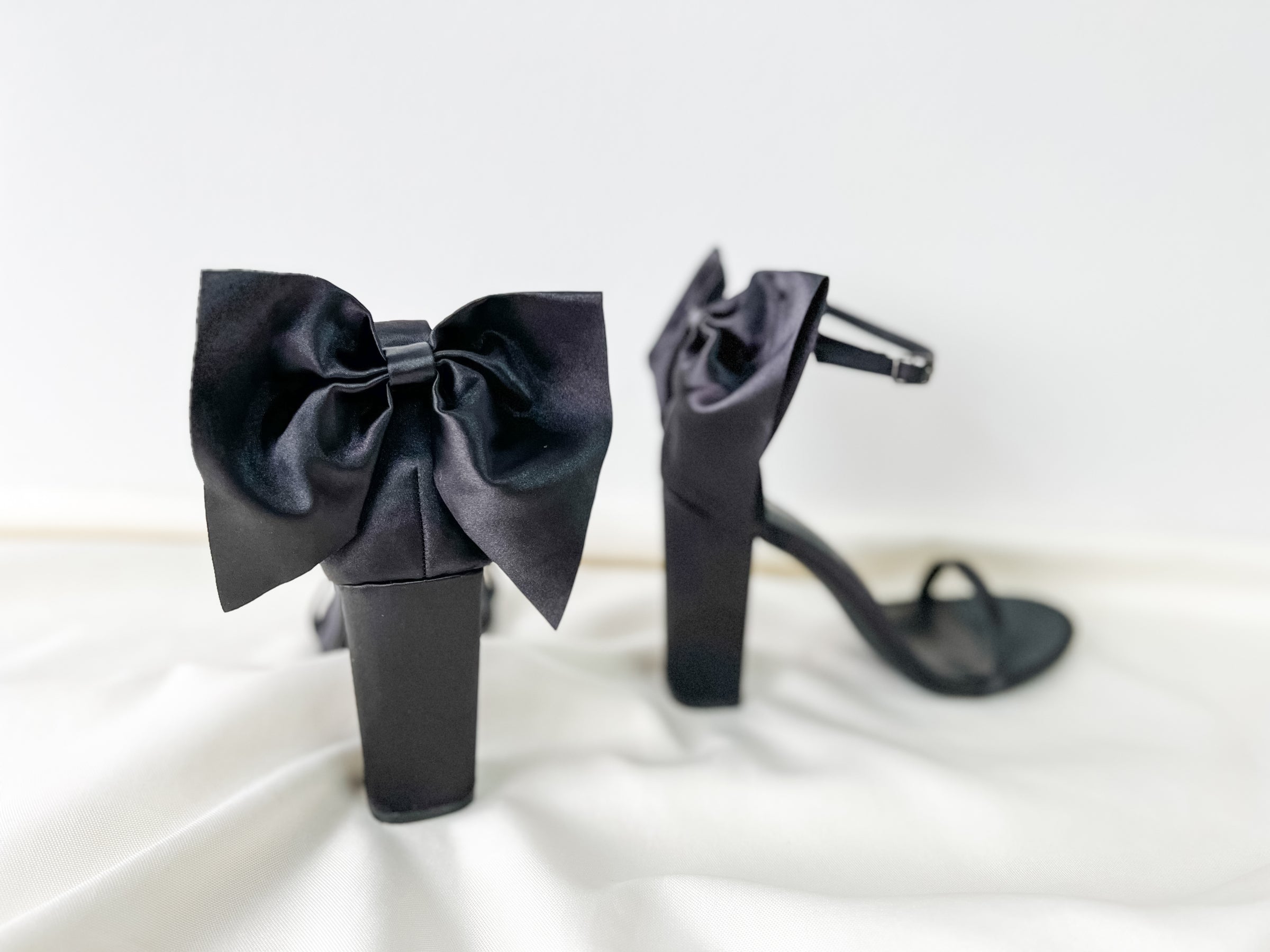 The Athena Bow Heel