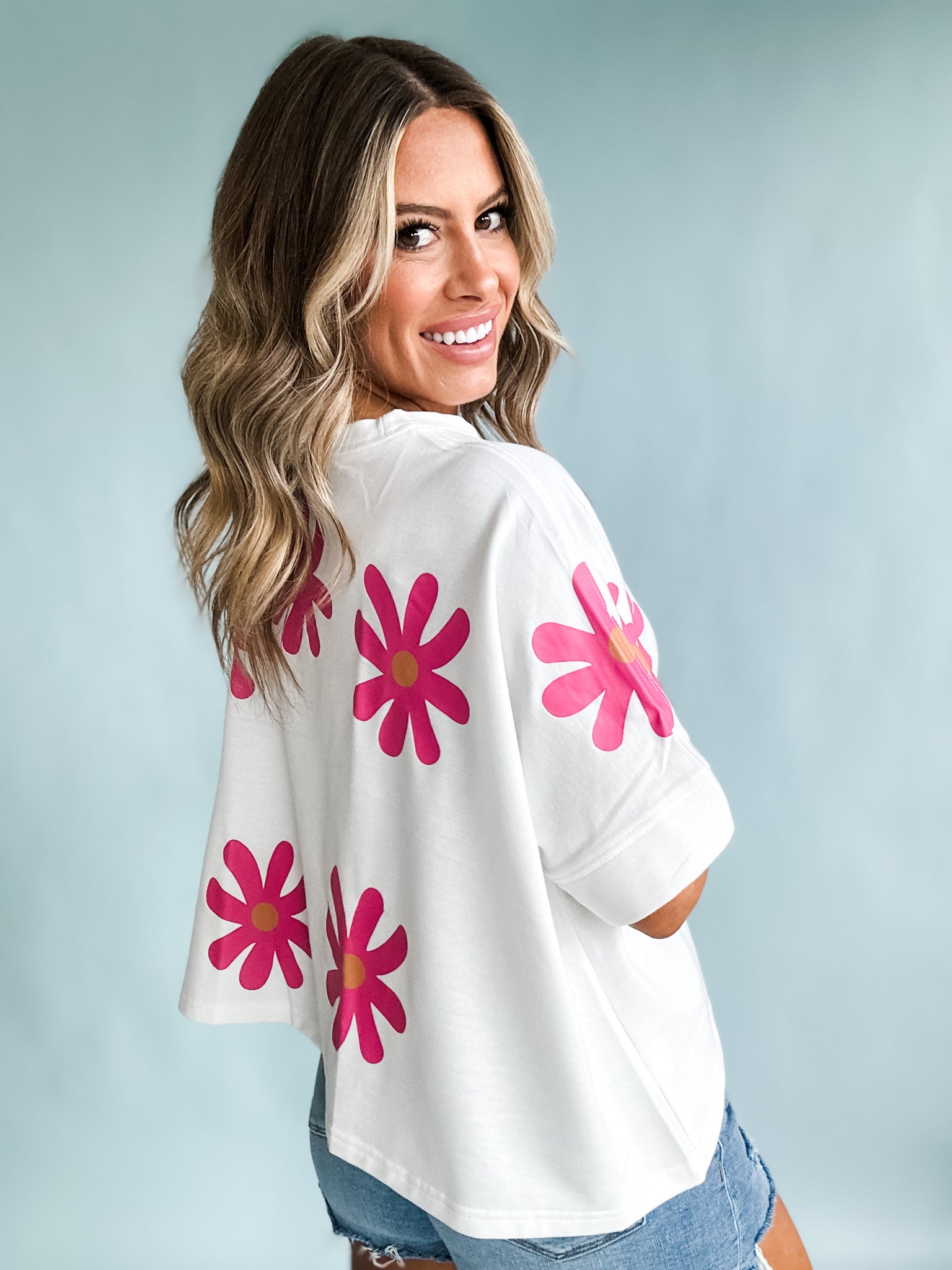 Bold in Daisies Tee