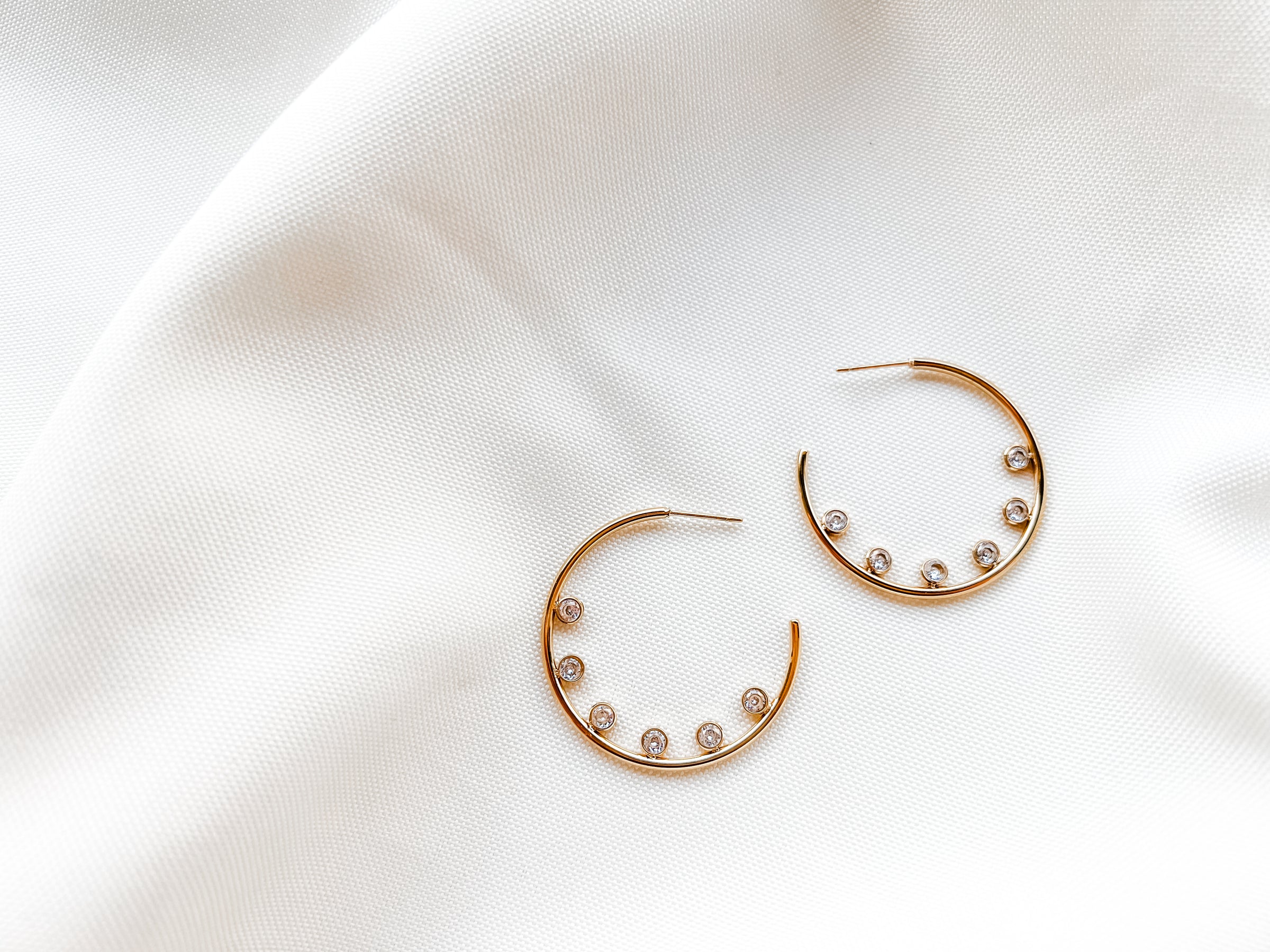 Bezel Hoops